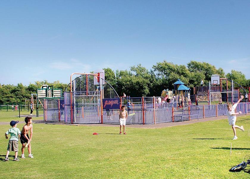 185 Holiday Resort Unity Berrow Экстерьер фото